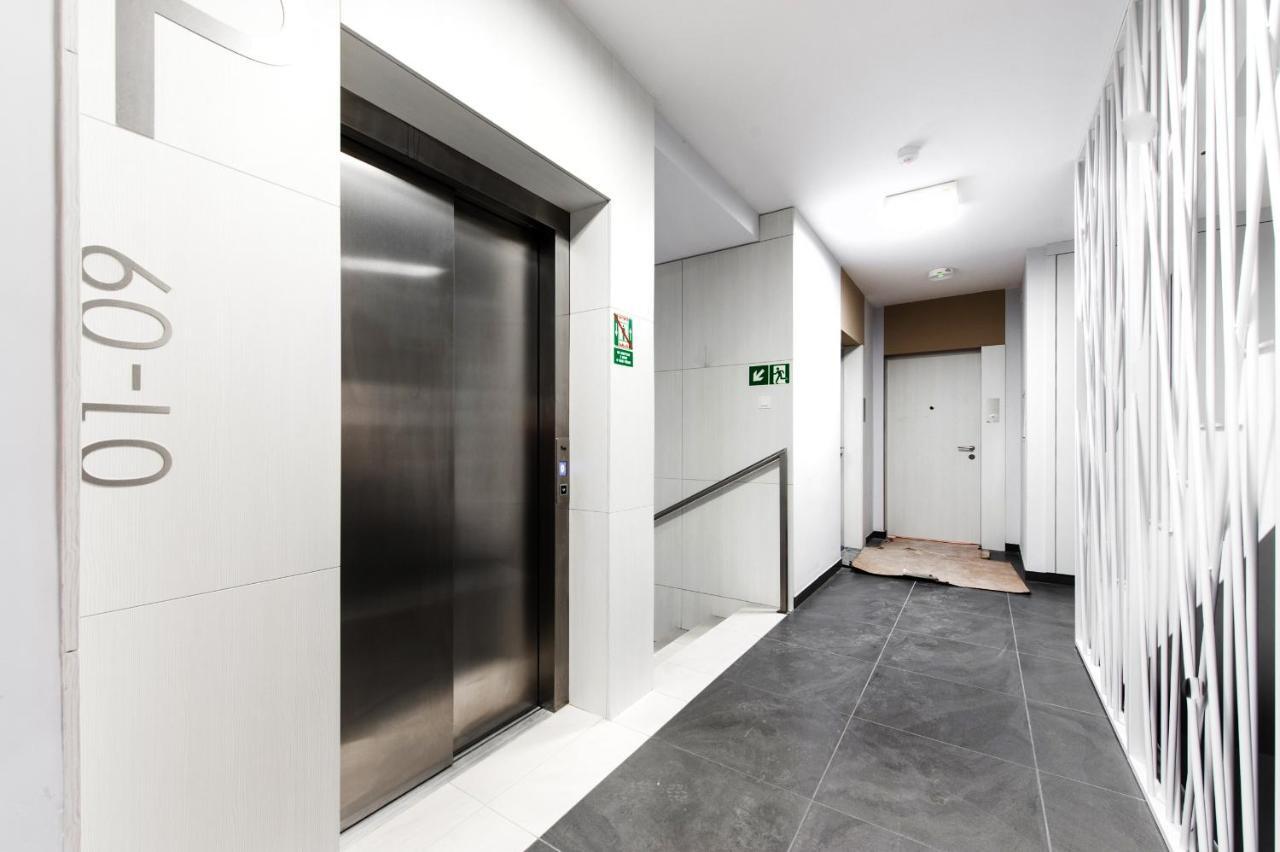 Apartment Super Apart Dywizjonu 303 175/8 *