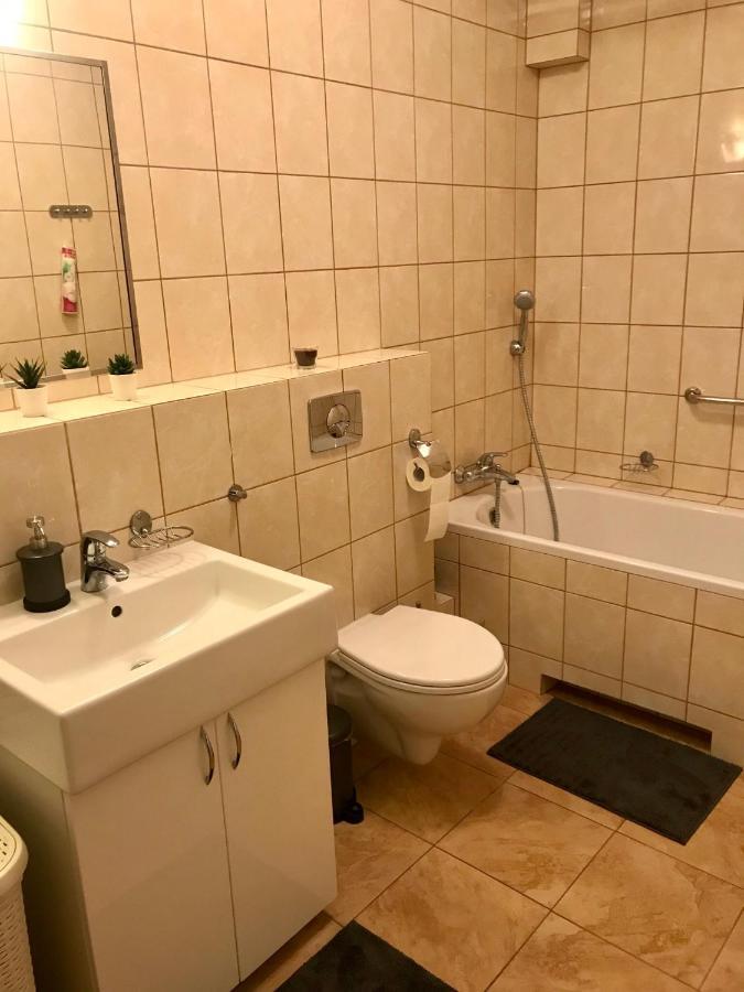 Warszawa, 2 Pokoje, Balkon, Blisko Centrum Onkologii, Novum, Wifi