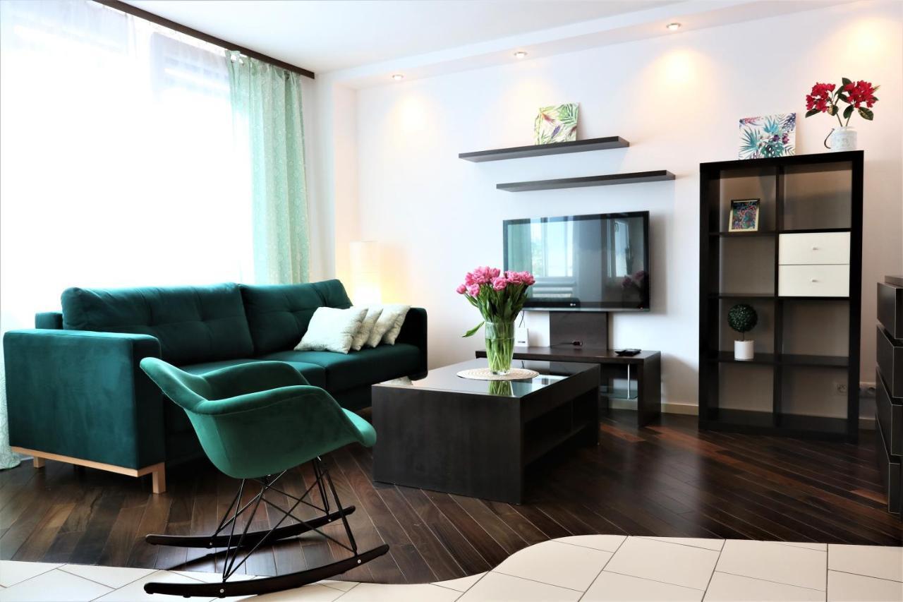 Căn hộ Stylish And Spacious By Cooee Warsaw