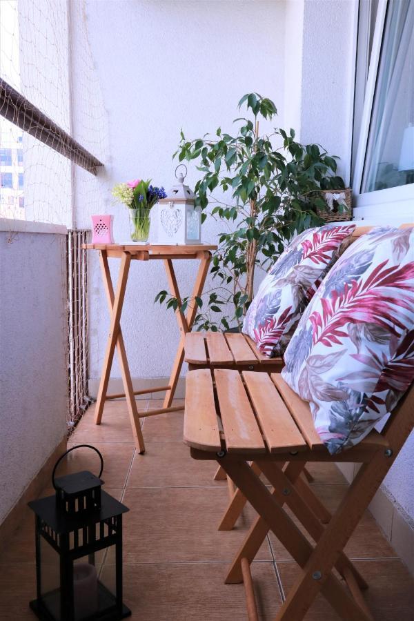 Apartment Cozy And Great Location By Cooee