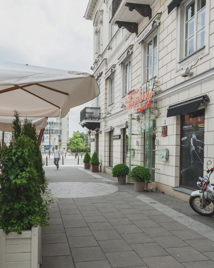 Mokotowska 67: Private With Balcony Near Us Embassy Warsaw