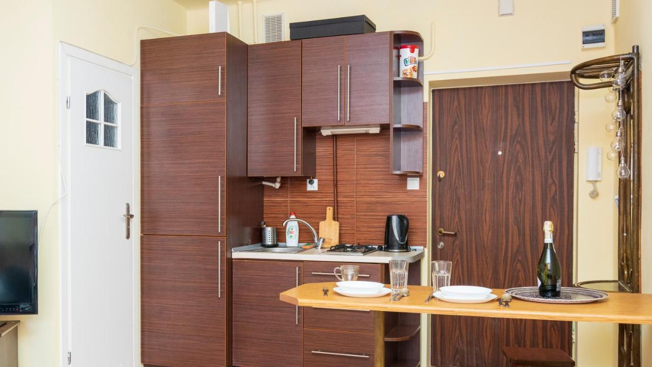 Apartment Solidarnosci Square