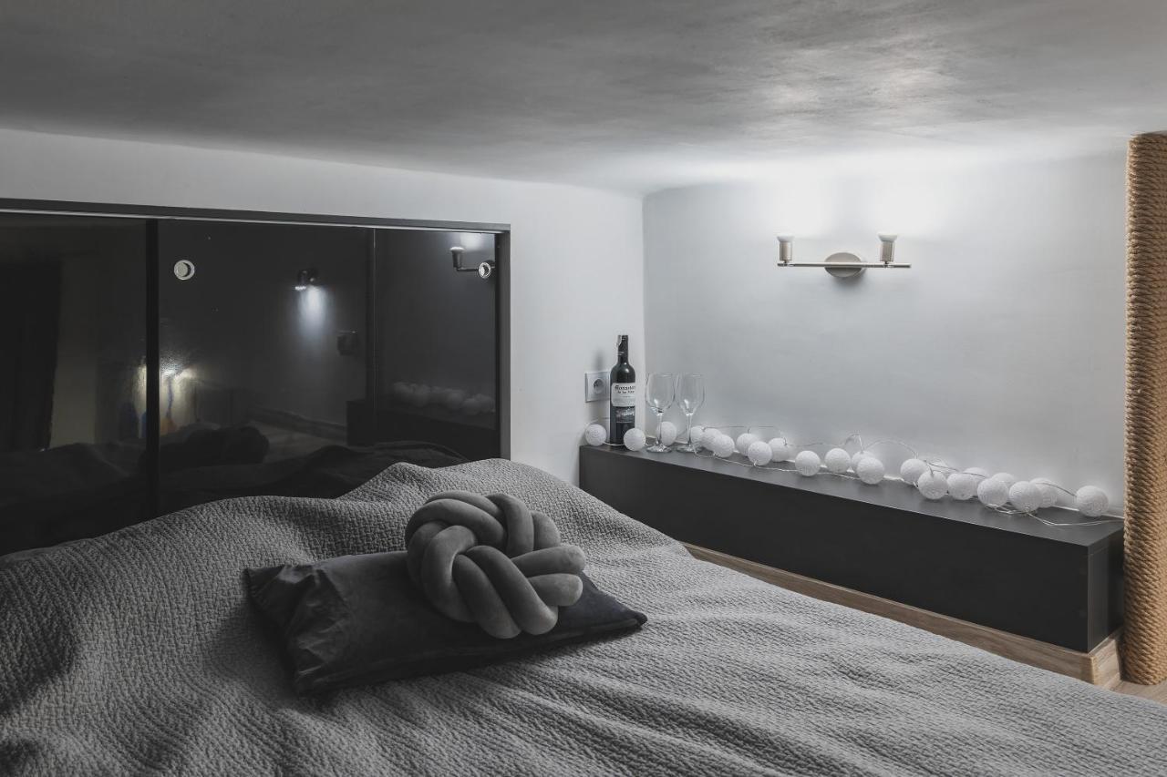 Sleepwithus Kopernika 28 Warsaw