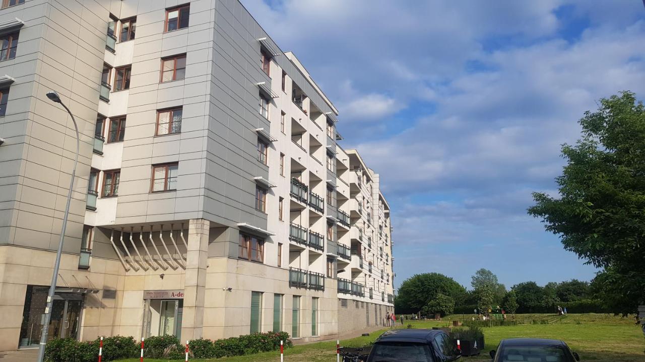 Apartment Stadium