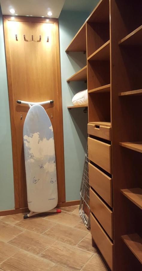 Apartment 4 *