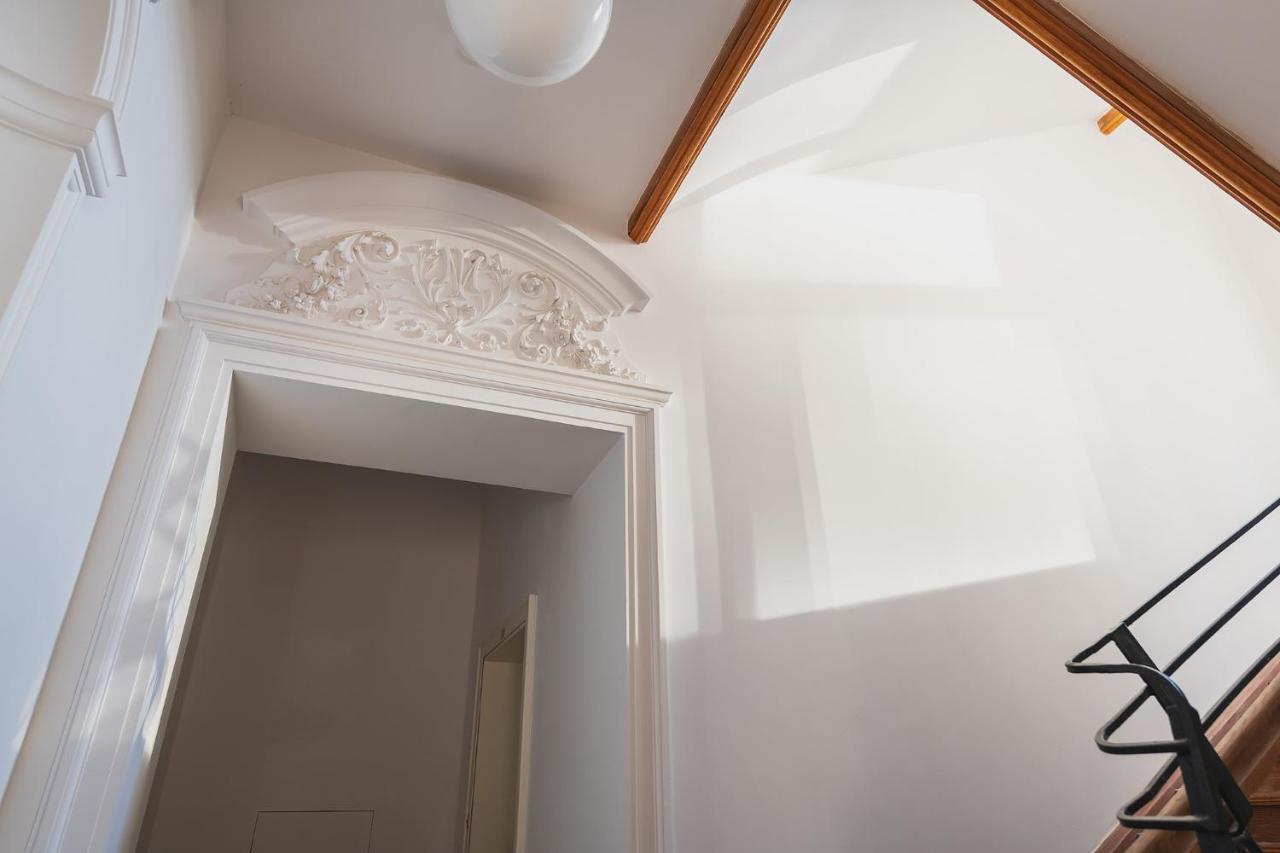 Leo De Lux Apartment