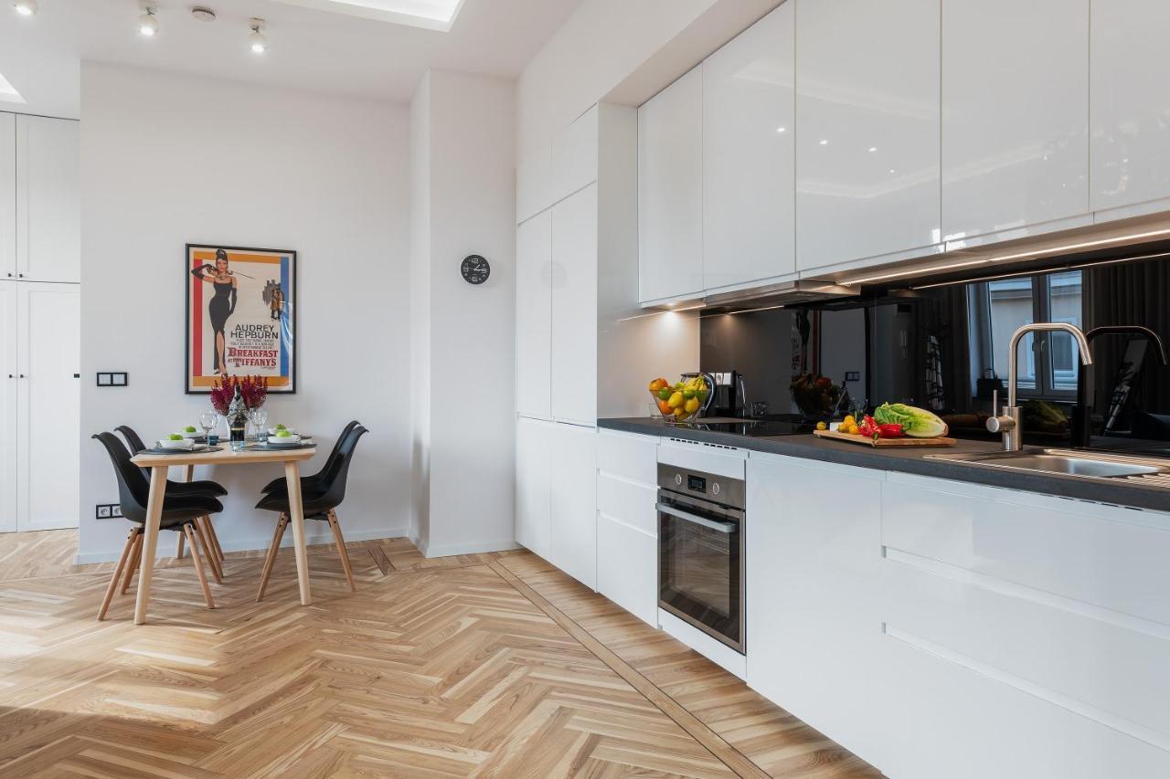 Marszalkowska 15A -P&O Serviced Apartments Warsaw