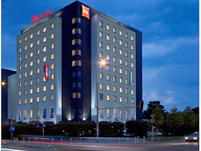 Ibis Reduta 3*