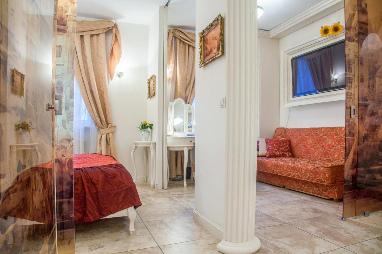 Apartament Empire