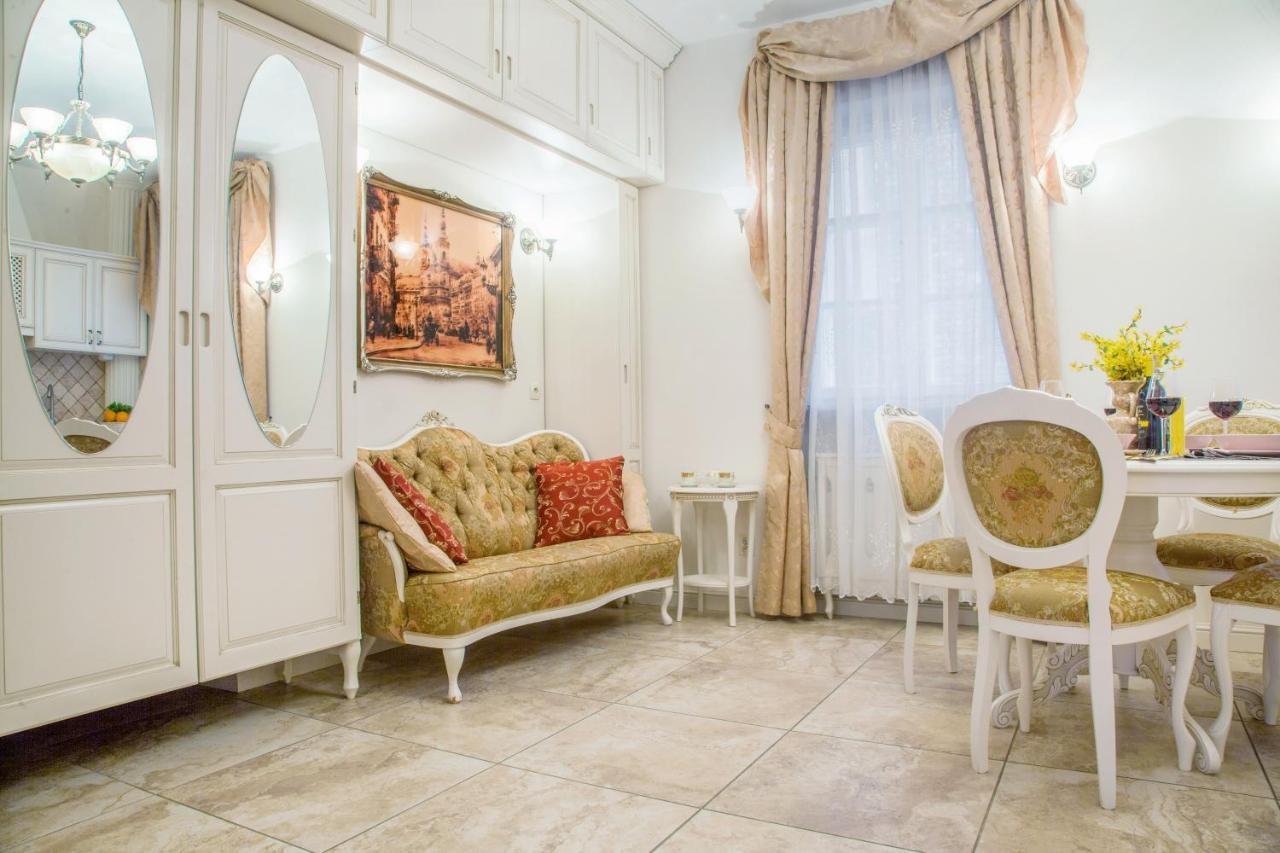 Empire Apartament
