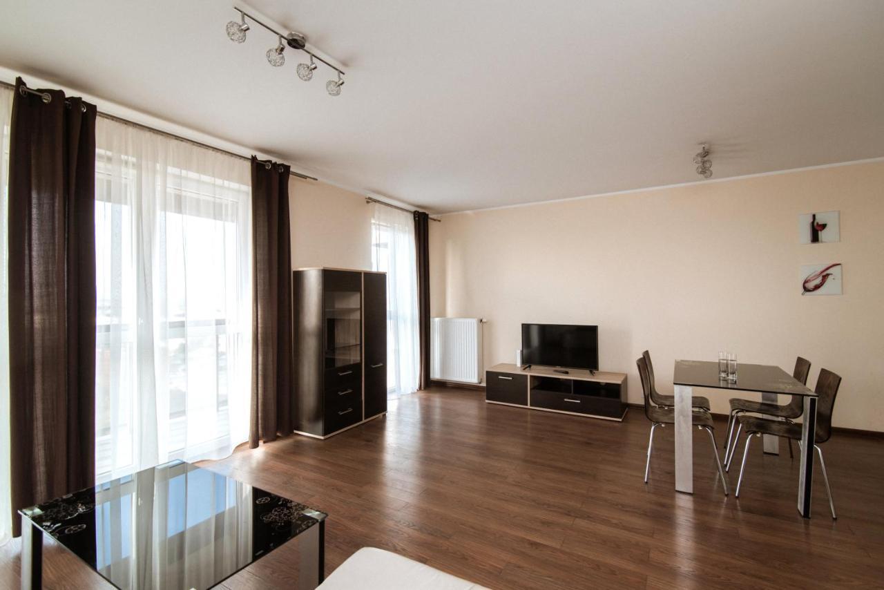 Notabene Airport Apartment Warsaw
