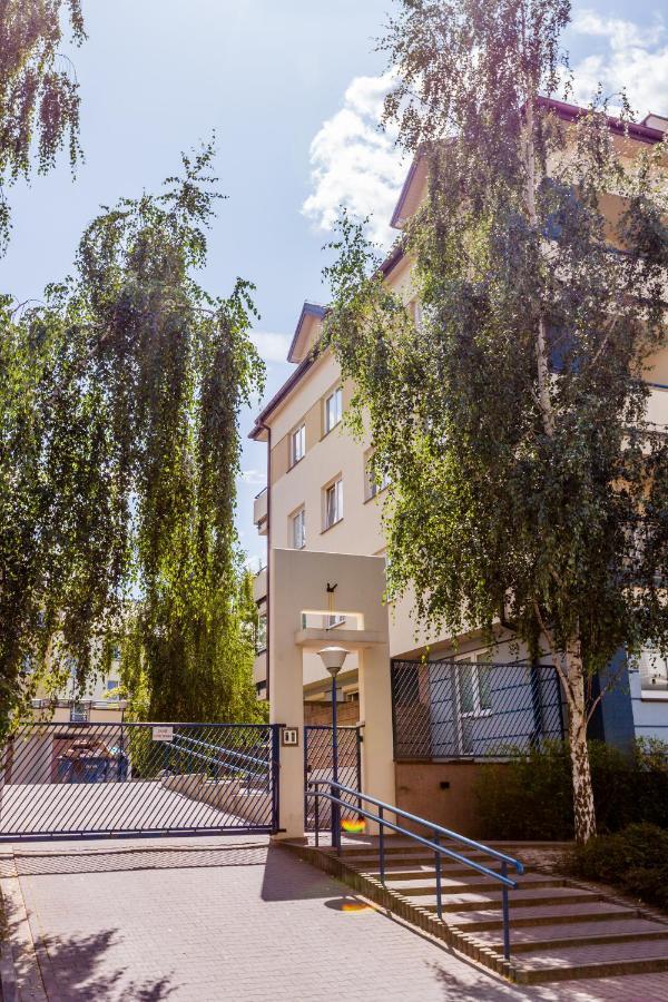 Apartment Kabaty 3 *