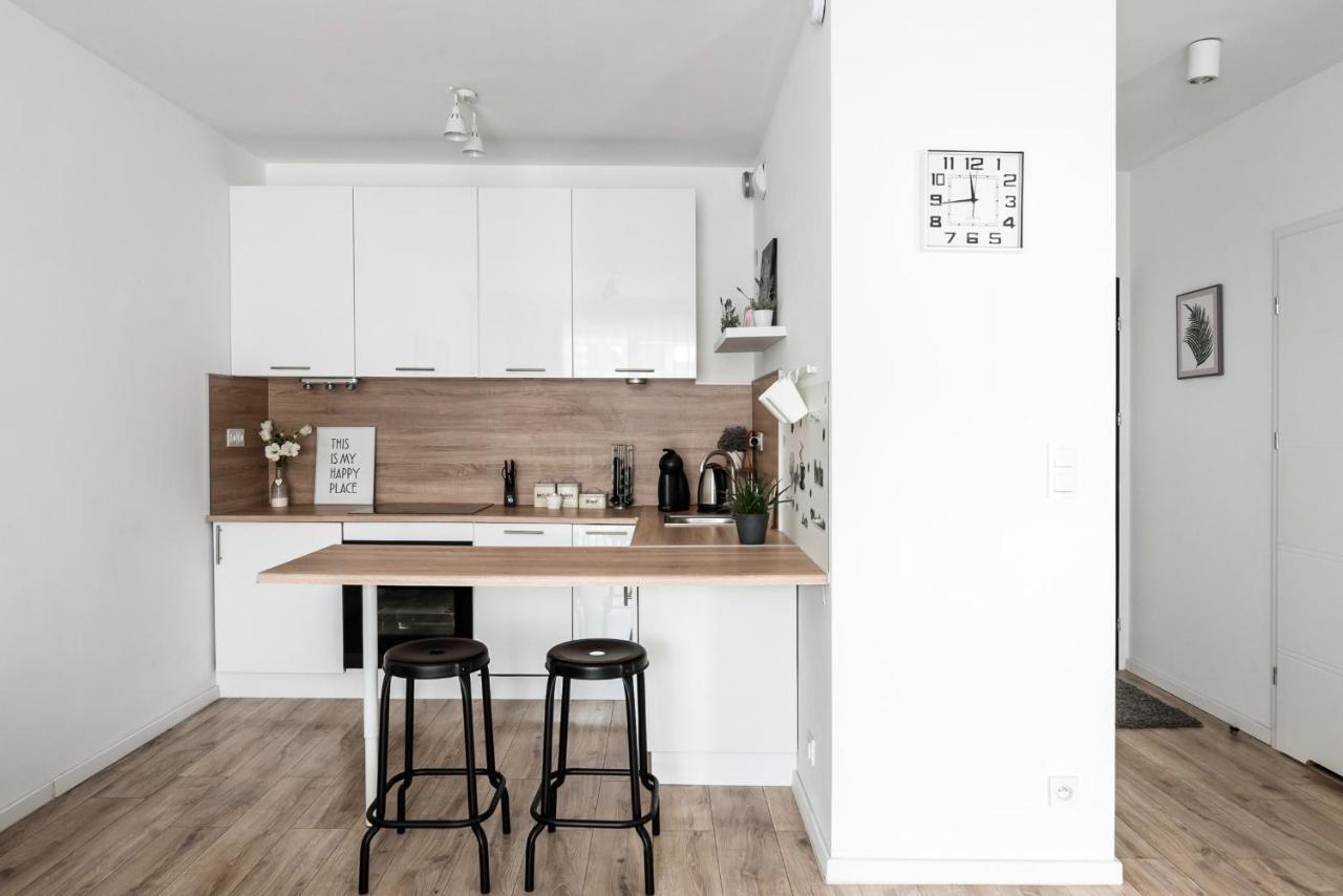 M&r Apartament: Premium Airport With Self Check-in *