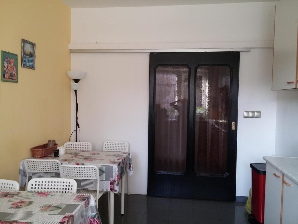 Ở trọ Mira Rent House Warsaw