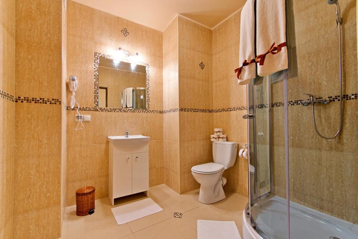 Hotel Wiatraczna 3*