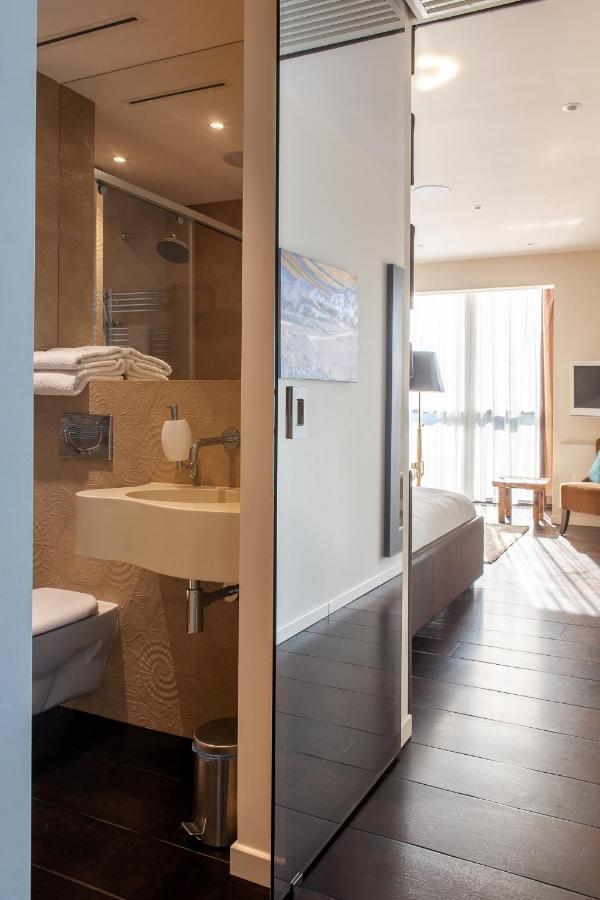 Visionapartments Grzybowska * Warsaw