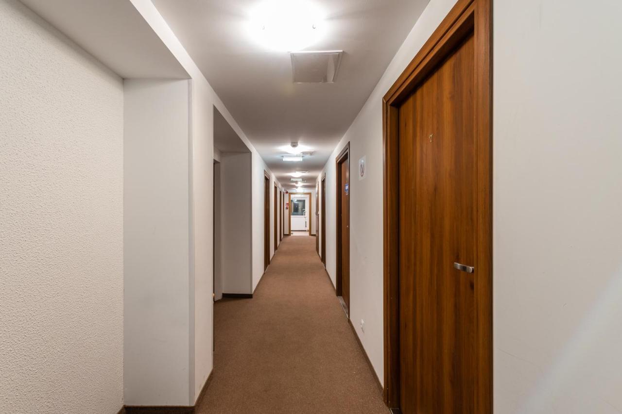 Luxhostel24