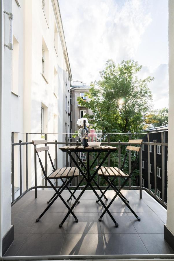 Oomph Warsaw Central Elegant Apartment Apartment