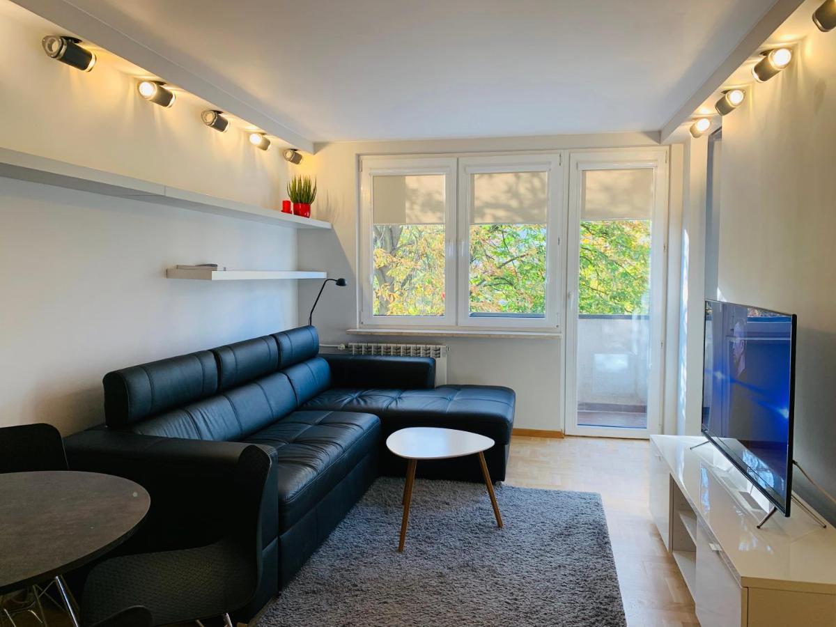 Inside Solec Ii Apartment *