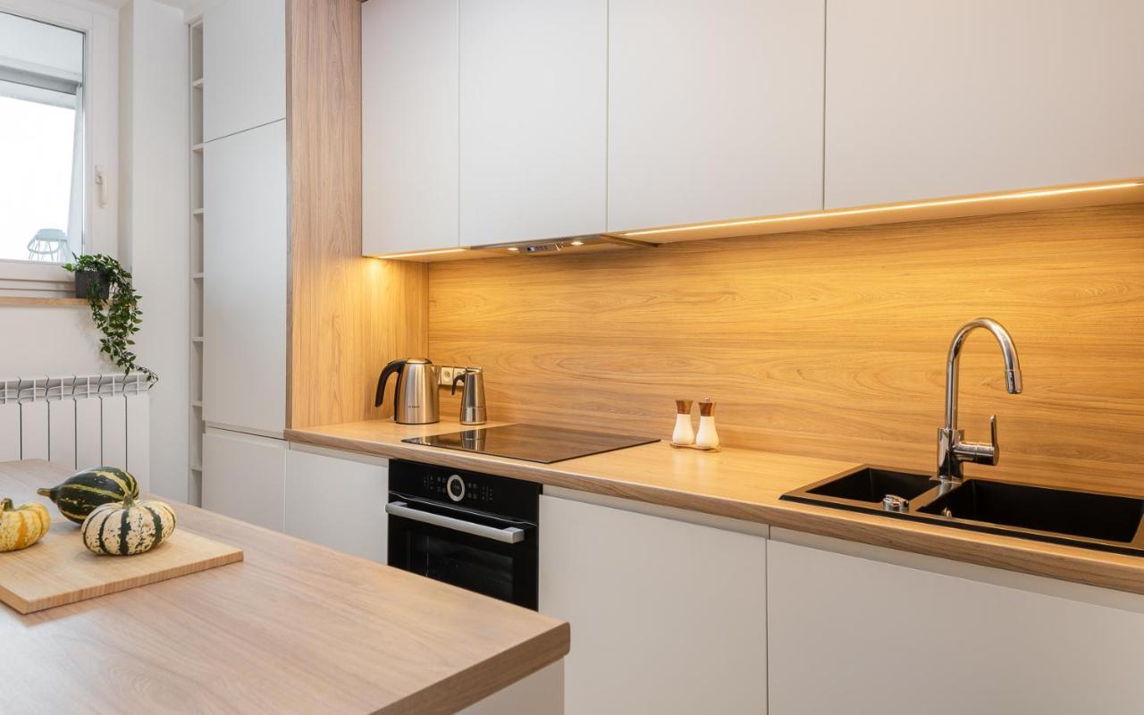 Apartment Rent Like - Prosta 2/14 Warsaw