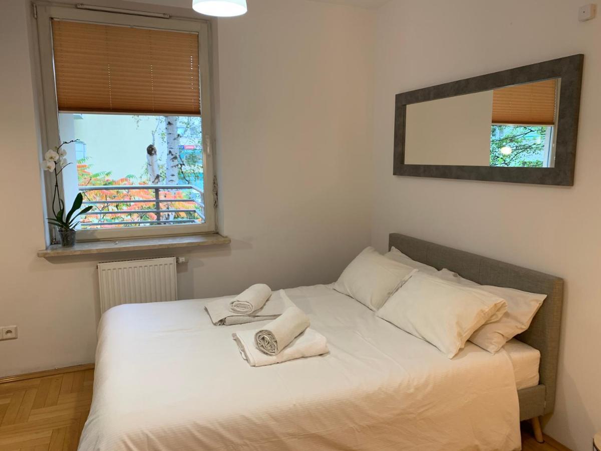 Modern 1br Flat In Heart Of With Parking Warschau