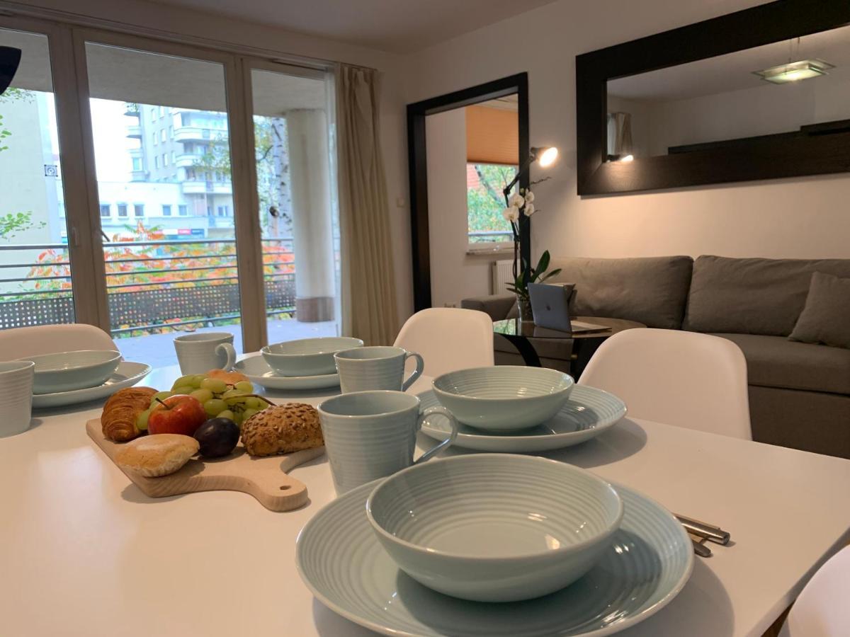 Modern 1br Flat In Heart Of With Parking Apartment Warschau