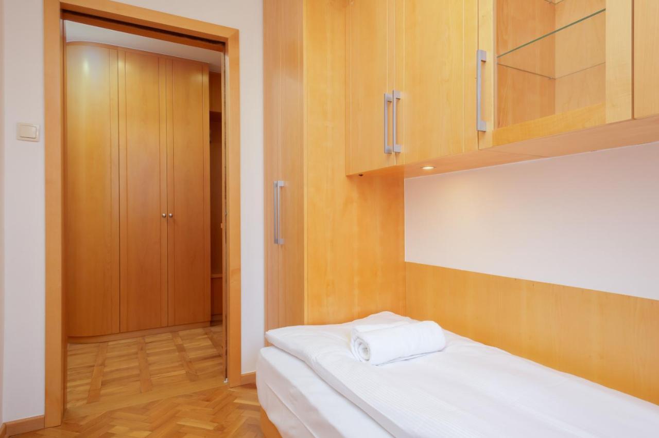 Two-bedroom Family Esperanto Next To Klif By Renters Căn hộ *