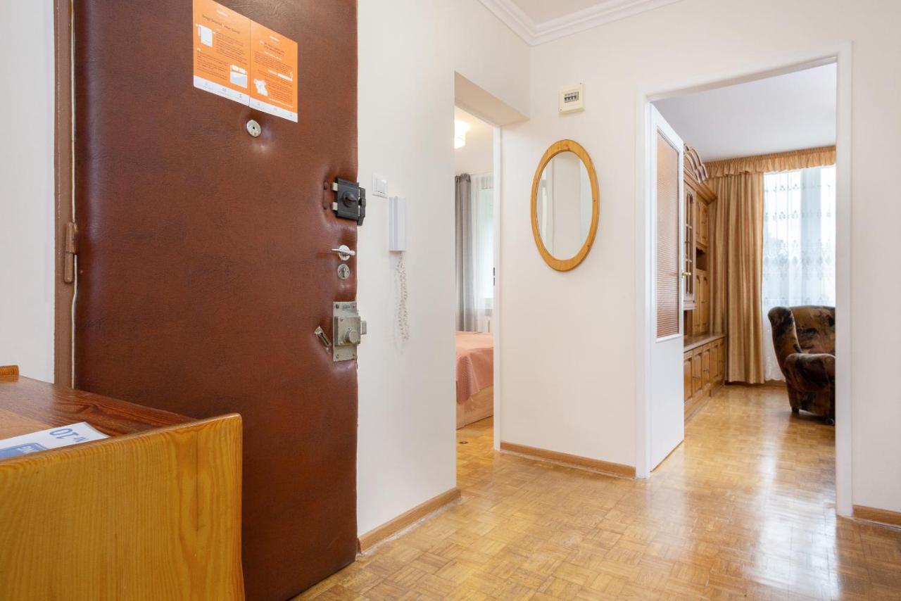 Apartment Comfy & Spacious By Renters *