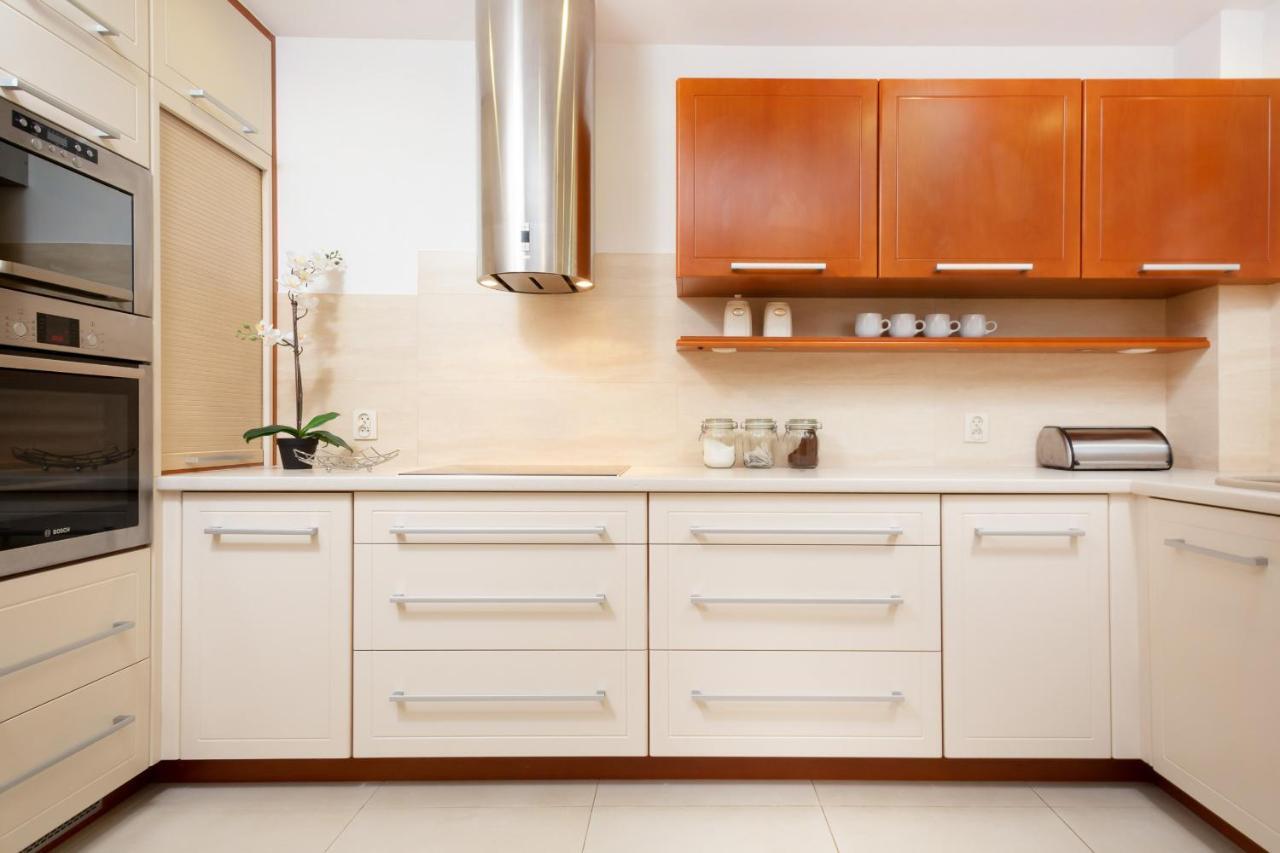 Two-bedroom Family Esperanto Next To Klif By Renters *
