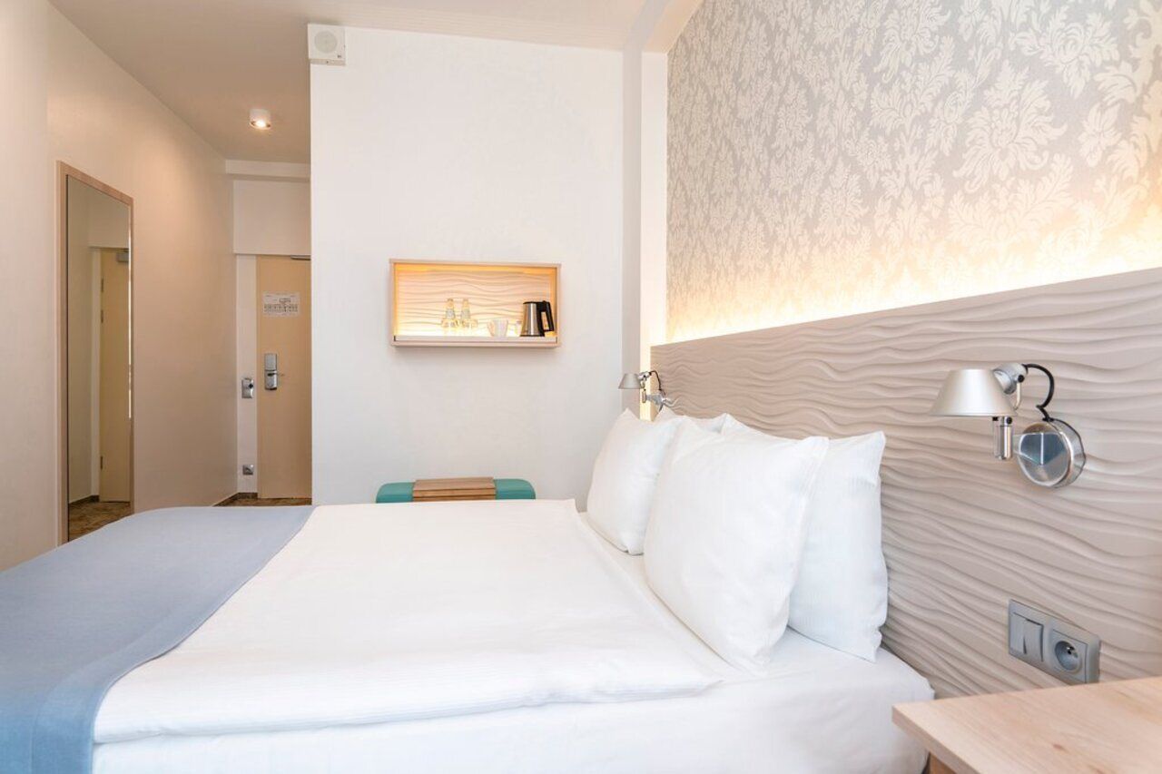 Metropol 3*