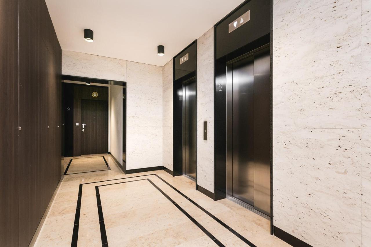Apartment Modern Business In City Center