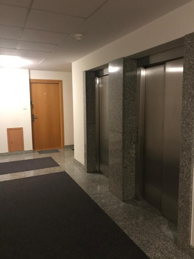 Modern 1br Flat In Heart Of With Parking Apartment *