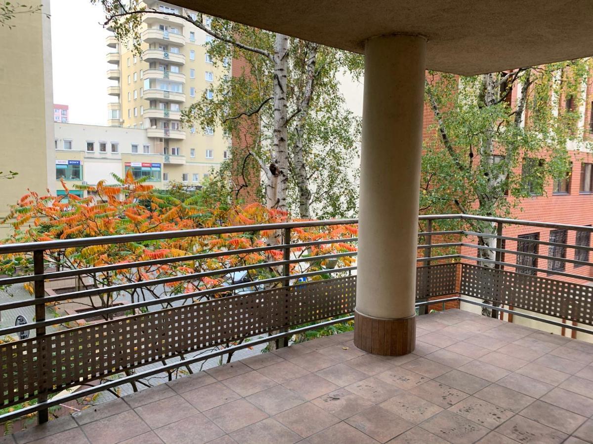 Modern 1br Flat In Heart Of With Parking Warschau