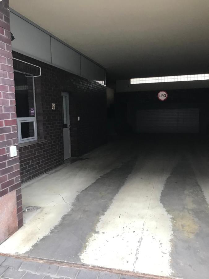 Modern 1br Flat In Heart Of With Parking * Warschau