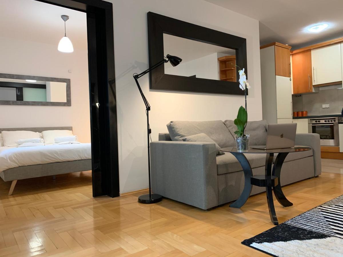 Apartment Modern 1br Flat In Heart Of With Parking