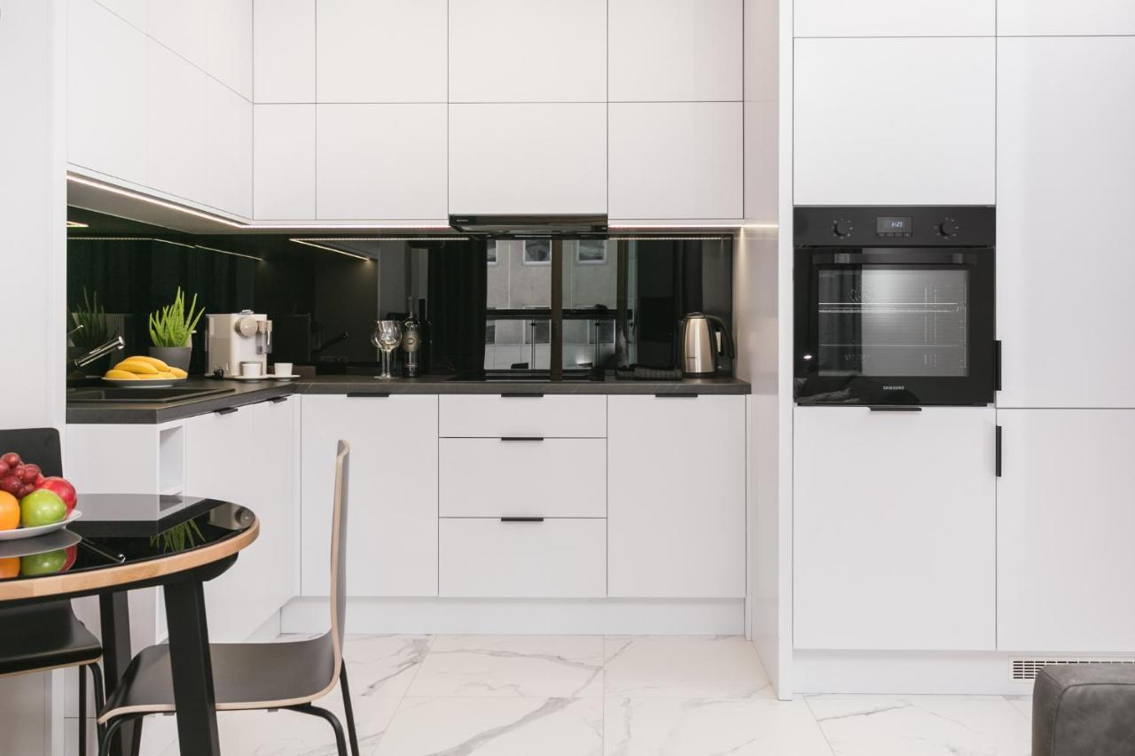 Apartment Modern Business In City Center