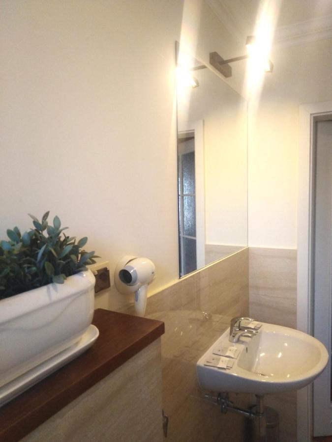 Bed & Breakfast American House Hennela Warsaw