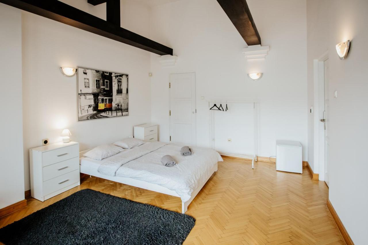 Homestay Wood Stara Ochota *