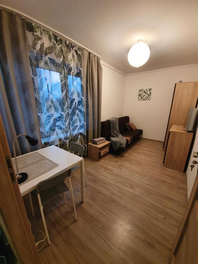 Guest house Stanislawowska 11 4rooms Warsaw