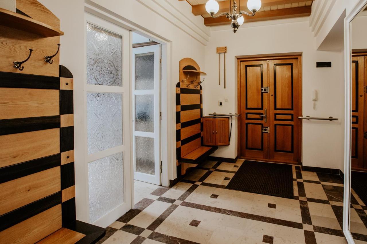Homestay Wood Stara Ochota Warsaw