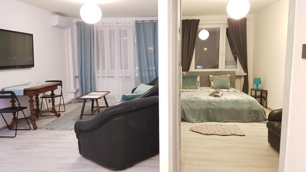 Centrum Warszawy Klimatyzacja Ac W Salonie I Wentylator W Sypialni -City Center The Best Places Apartment