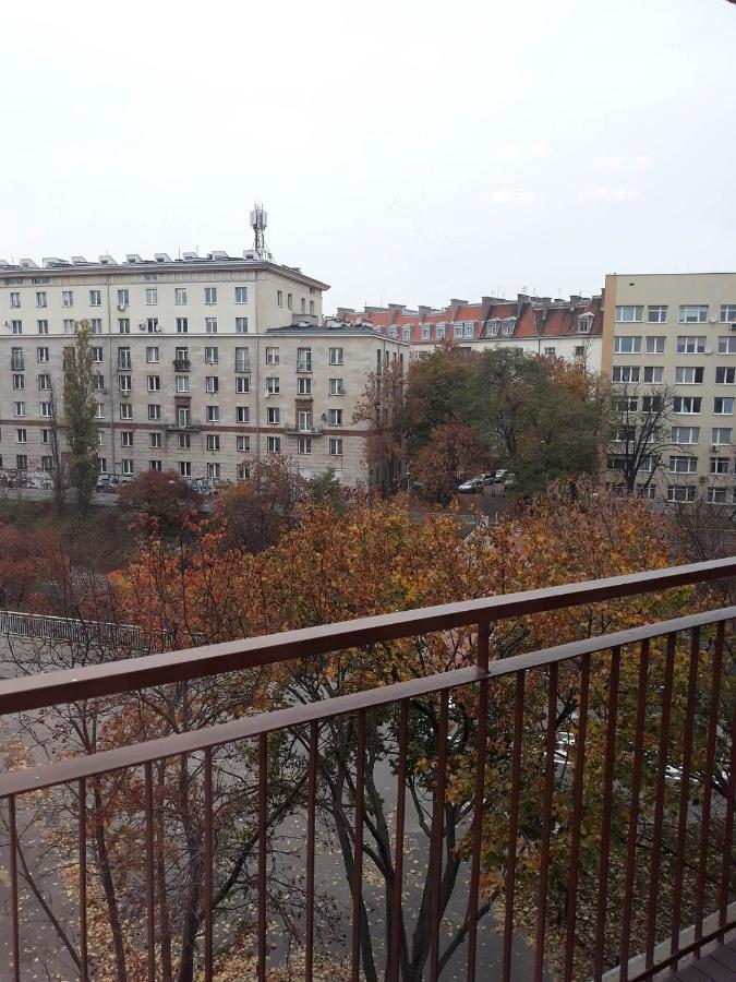 Szucha 27 *