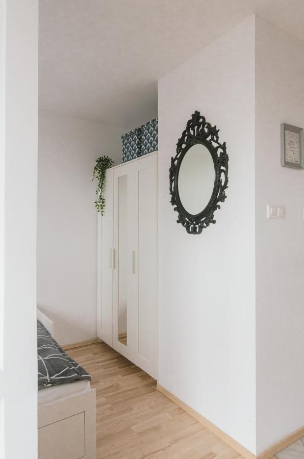 Apartment Rentpro Grzybowska 6/10 Warsaw