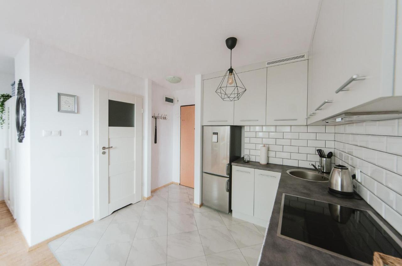 Apartment Rentpro Grzybowska 6/10 *