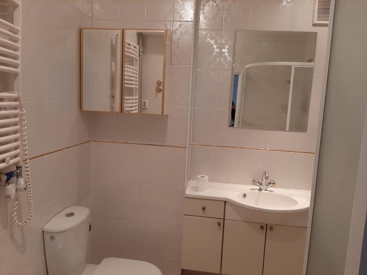 Rooms In Centrum Apartment