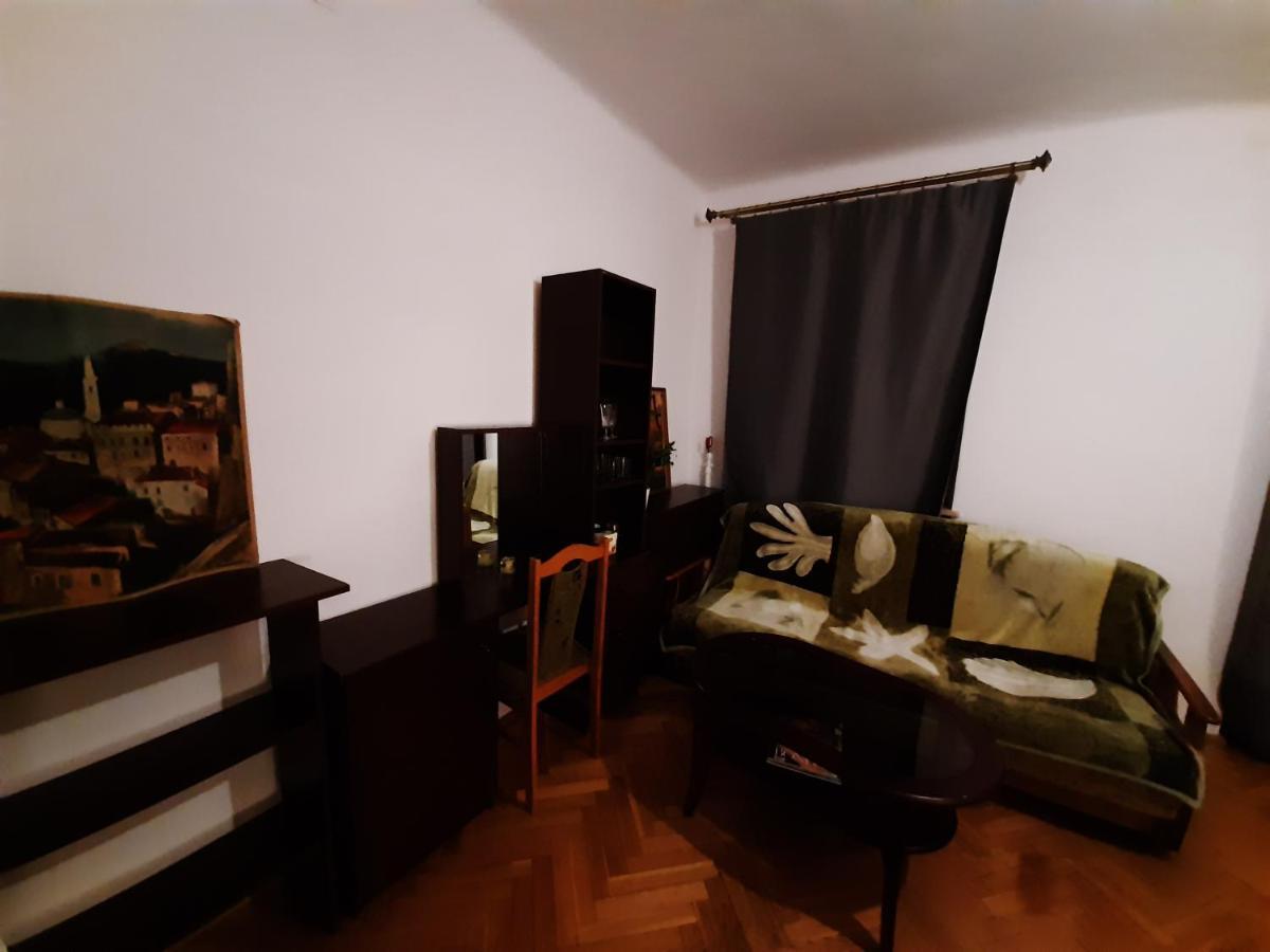 Apartment Rooms In Centrum *