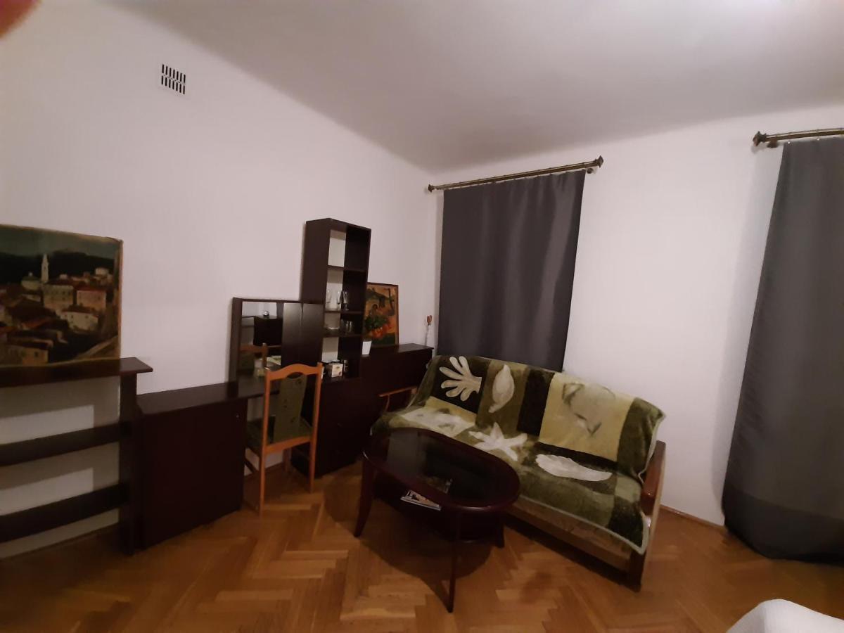 Apartment Rooms In Centrum