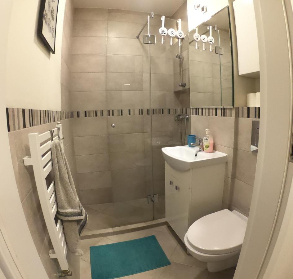 Apartment Centrum Warszawy Klimatyzacja Ac W Salonie I Wentylator W Sypialni -City Center The Best Places *