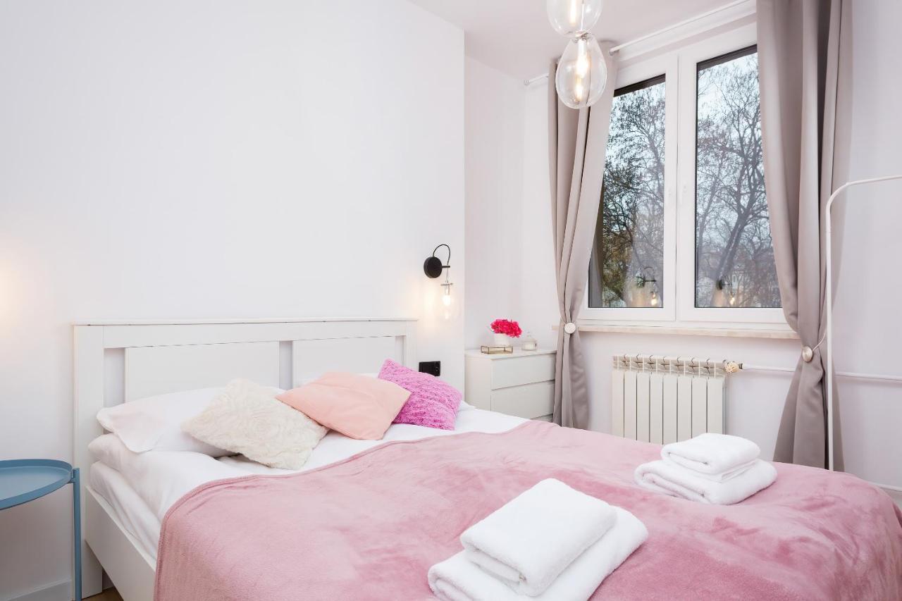 Royal Park By Renters Apartment Warsaw