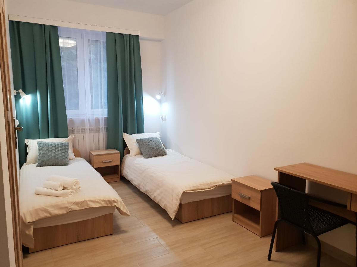 Mleczna - Metro Zacisze Albergue Varsóvia